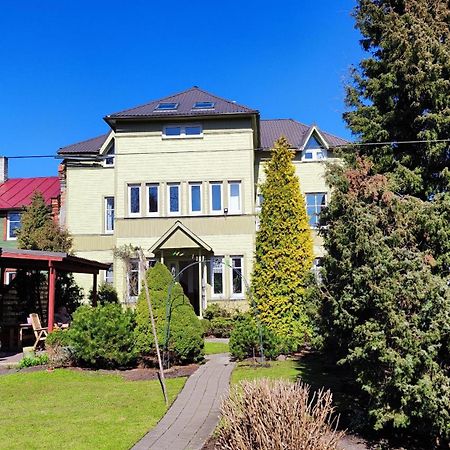 Villa Freven 페르누 외부 사진